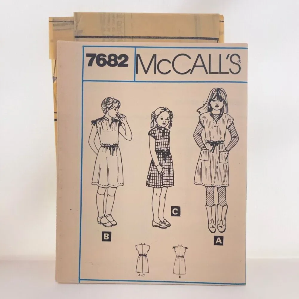 #7682 McCalls Girls Dress Sewing Pattern Size 14